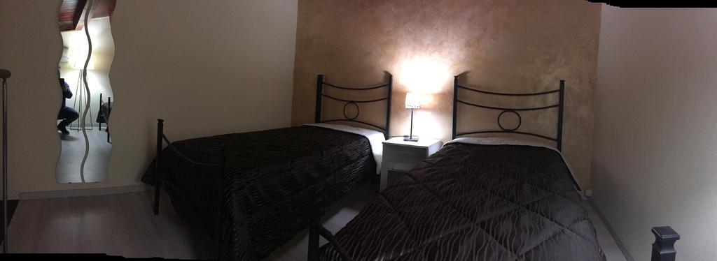 Bed and Breakfast La Nuova Girgenti Agrigento Habitación foto
